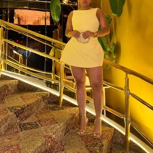 Elegant Yellow Sleeveless Mini Dress